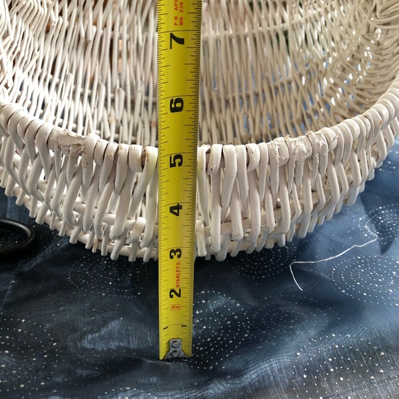 White Egg Shaped Basket with handle and Yellow Bow - Picture 7 of 8